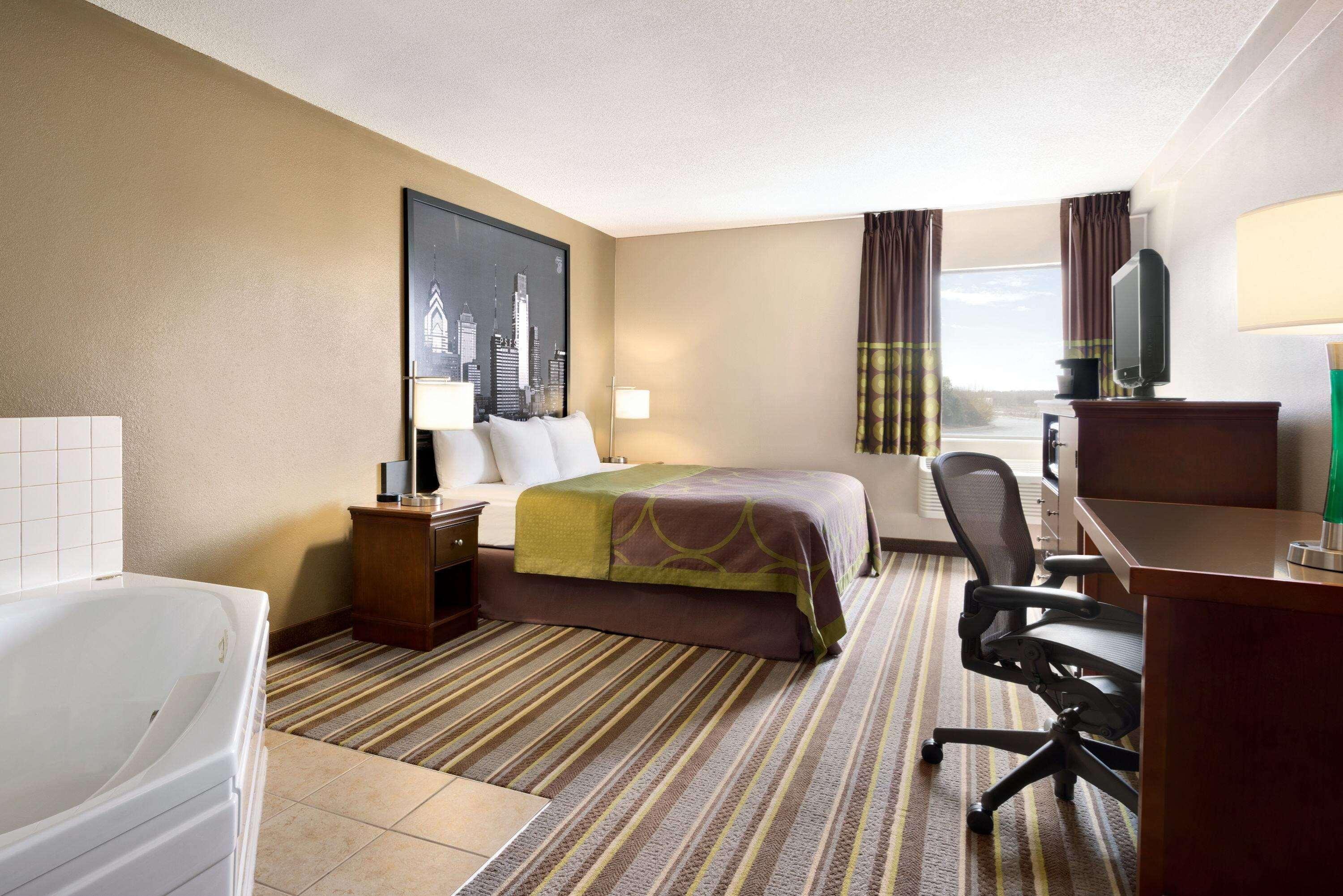 Super 8 By Wyndham Chambersburg I-81 Hotel Buitenkant foto