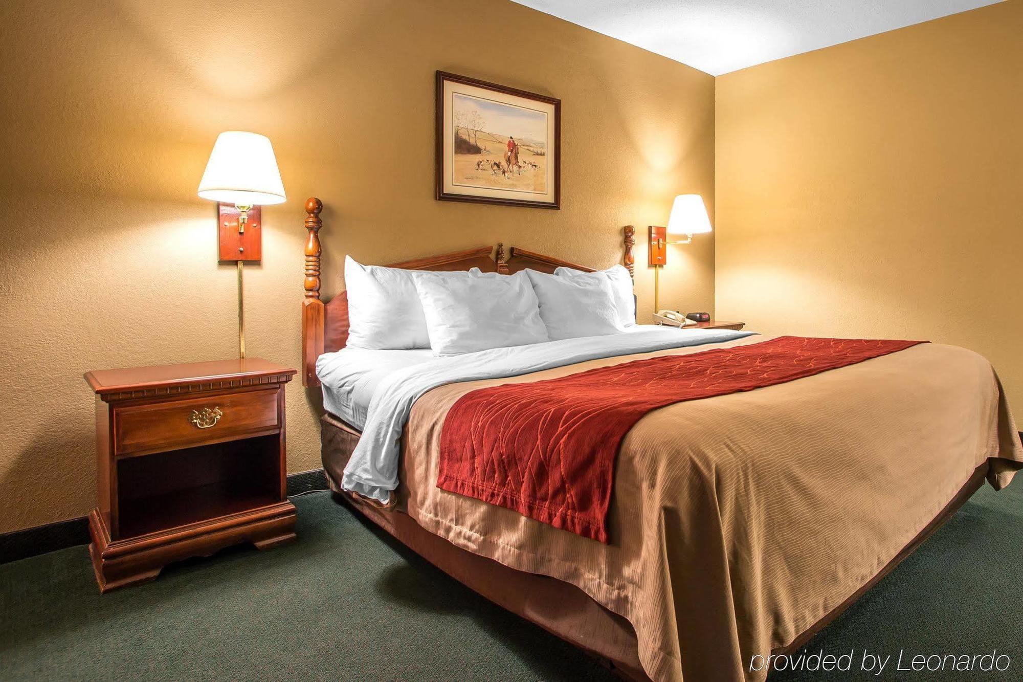 Super 8 By Wyndham Chambersburg I-81 Hotel Buitenkant foto