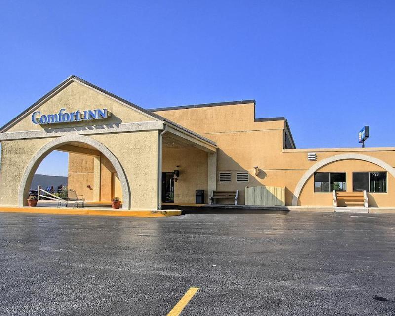 Super 8 By Wyndham Chambersburg I-81 Hotel Buitenkant foto