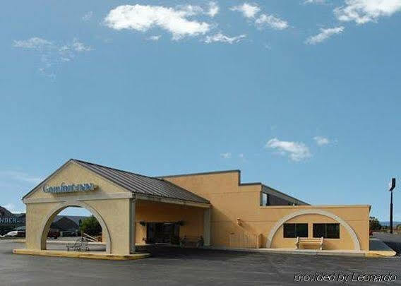 Super 8 By Wyndham Chambersburg I-81 Hotel Buitenkant foto